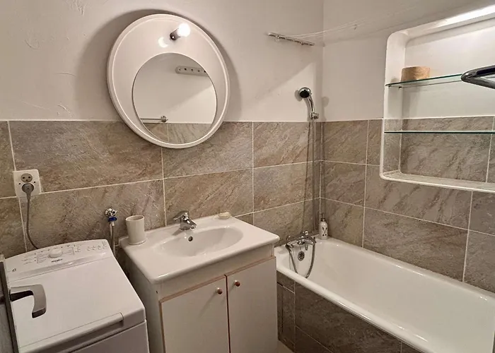 Pratique, 5 Pers., Proche Du Centre Daire Huez